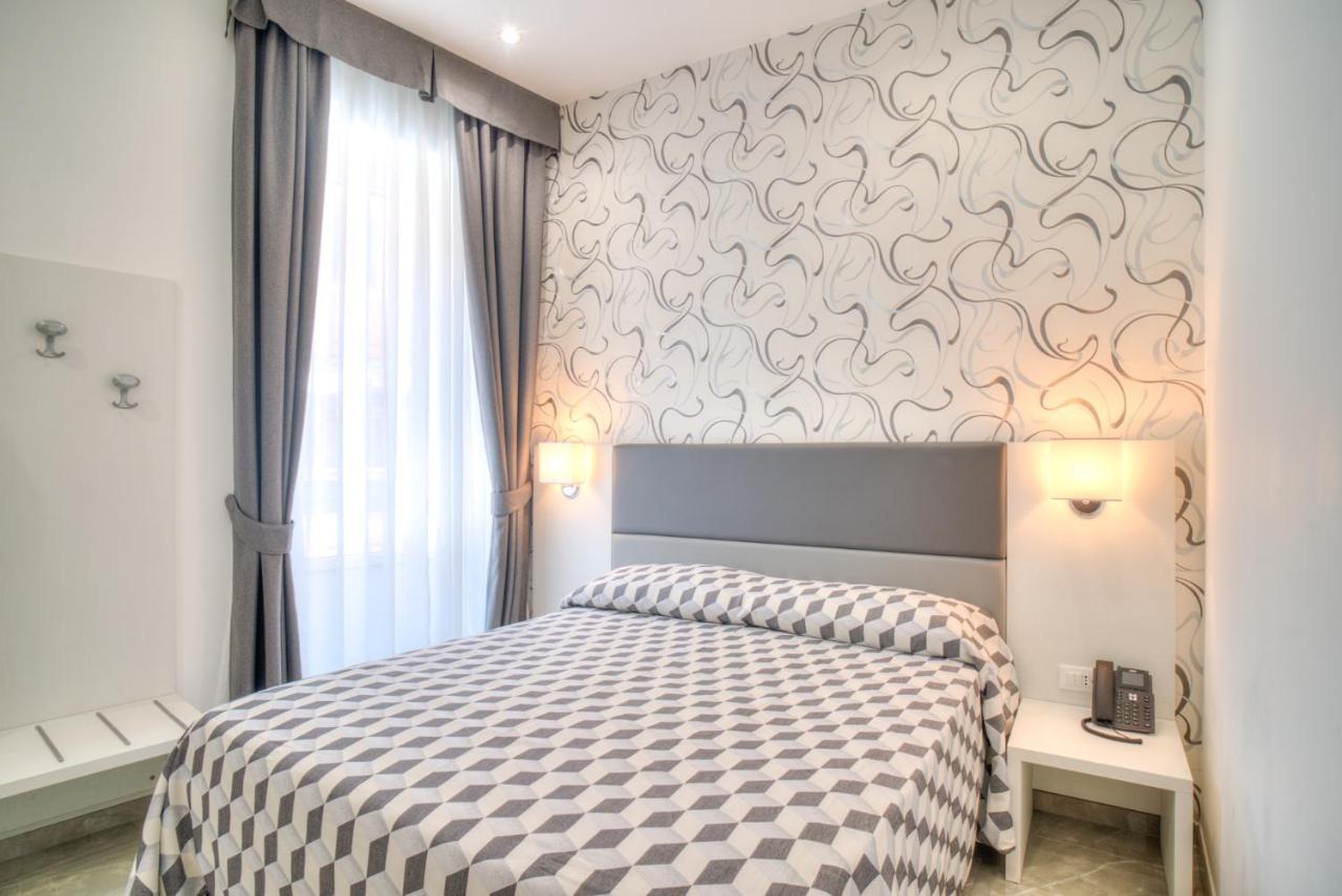 Hotel Porto Di Roma Civitavecchia Exterior photo